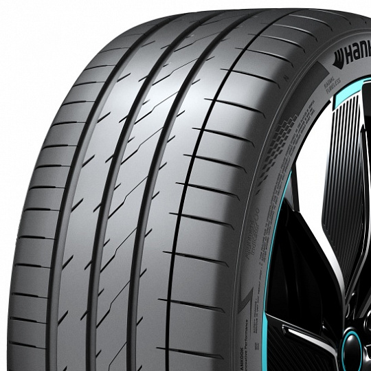 Hankook iON evo R IK31 225/40 R 18 92Y