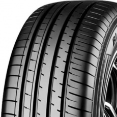 Yokohama BluEarth-XT AE61 215/55 R 17 94V Yokohama BluEarth-XT AE61 215/55 R 17 94V
